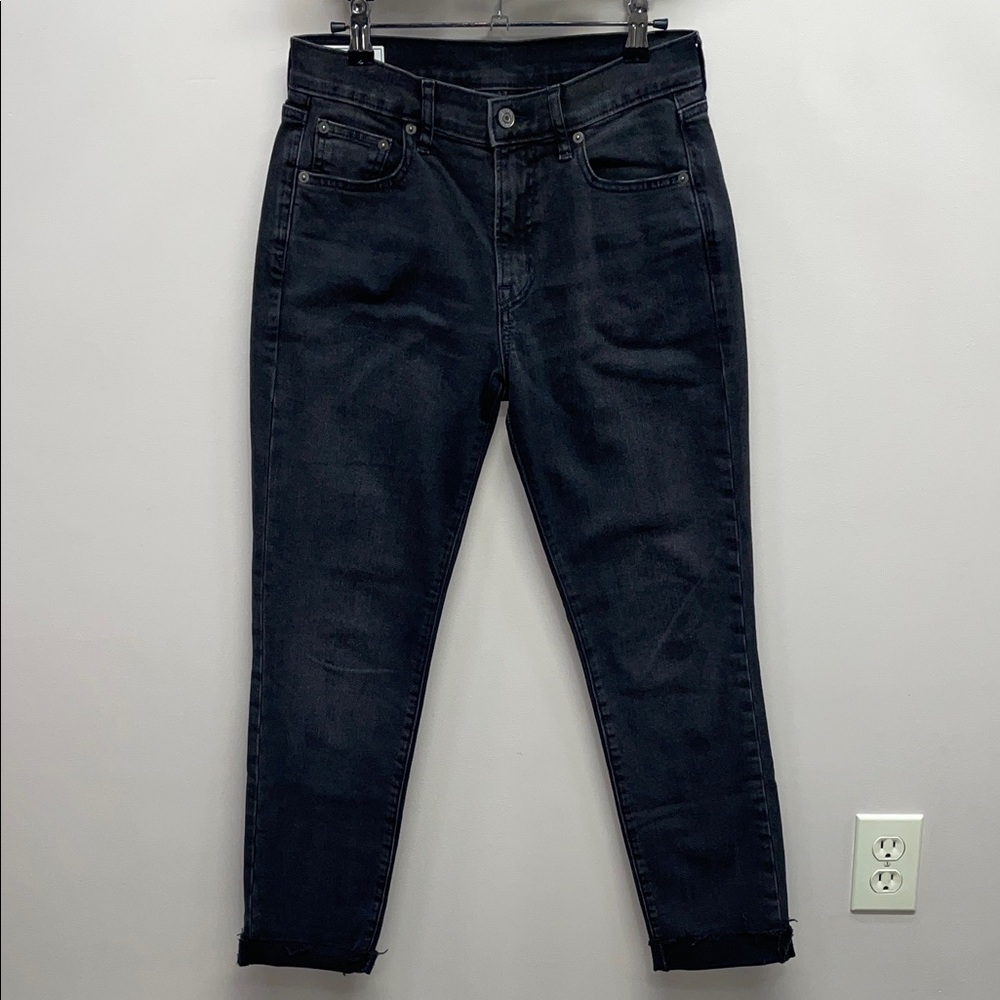 NWOT Gap Girlfriend Mid Rise Black Wash Denim Jeans 25